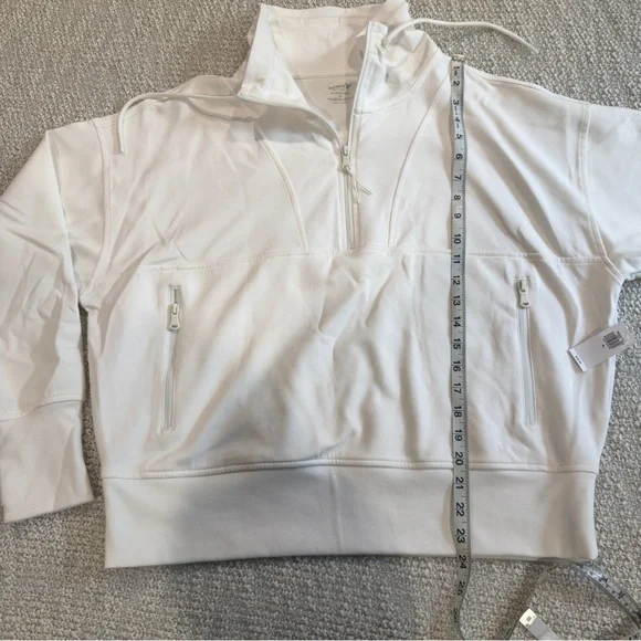 Old Navy Active White Fleece Pullover - Picture 3 of 5